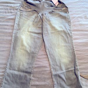 NWT Motherhood Maternity Jeans